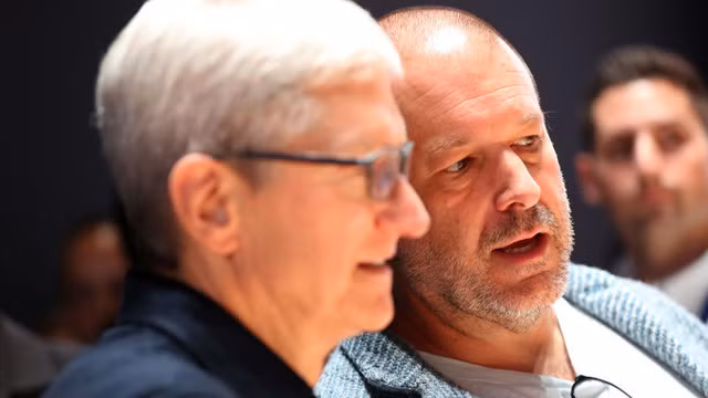 Apple mất liền 9 tỷ USD sau sự ra đi của “phù thủy” Jony Ive