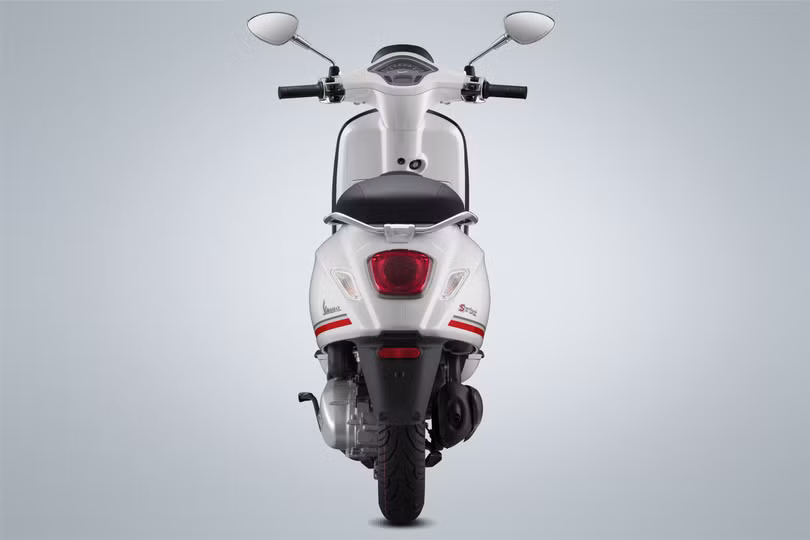Vespa Sprint Carbon 2019 ra mắt tại Việt Nam, giá 78,5 triệu đồng