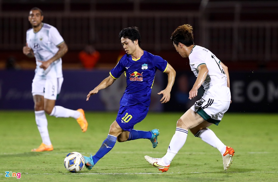 Xuân Trường khiến cầu thủ hay nhất Jeonbuk bất ngờ sau trận