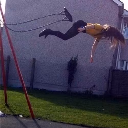 cuoi te ghe em chi dep khi khong thuoc ve ai