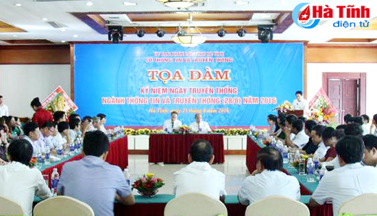 toa dam ky niem ngay truyen thong nganh thong tin va truyen thong