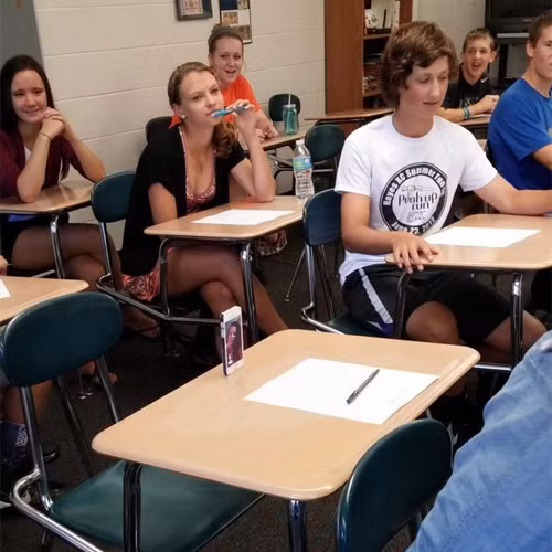 cuoi te ghe em chi dep khi khong thuoc ve ai