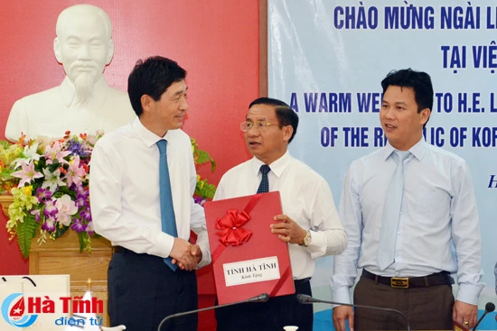 tang cuong hoat dong doi ngoai de phat trien kinh te ben vung