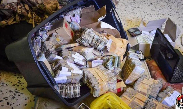 phat hien kho bau chua day tien vang vu khi cua is o libya