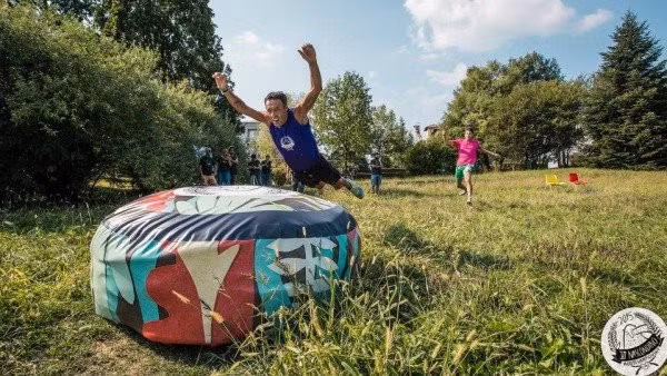 doc dao cuoc thi vo dich tron tim quoc te