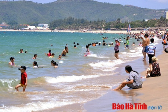 Xây dựng Lộc Hà thành trung tâm thương mại - dịch vụ và du lịch biển ảnh 1 Xây dựng Lộc Hà thành trung tâm thương mại - dịch vụ và du lịch biển ảnh 1