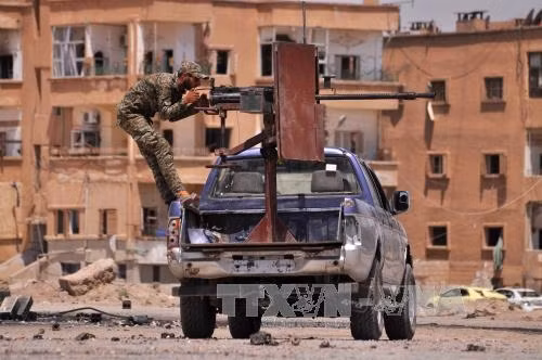Mỹ bắt đầu các cuộc không kích đầu tiên vào lãnh thổ Syria ảnh 1