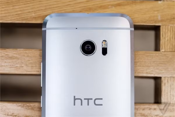 Cận cảnh HTC 10: Đối thủ đáng gờm thực sự của Galaxy S7 ảnh 3