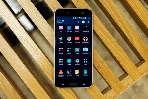 Cận cảnh HTC 10: Đối thủ đáng gờm thực sự của Galaxy S7 ảnh 6