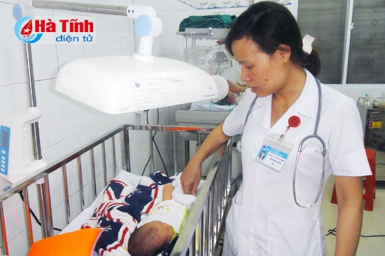 Hiện cháu bé đang được chăm sóc đặc biệt