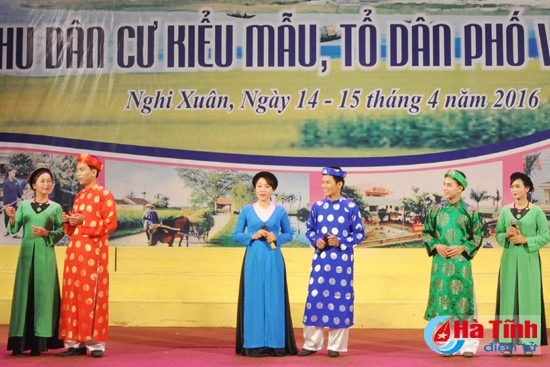 Màn chào hỏi của thôn Lam Long (Xuân Hải), thôn An Tiên (Xuân Giang), thôn Thành Phú (Xuân Thành)