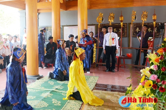 Lễ tế tổ Biện tộc Việt Nam tại tại Khu di tích đền Quan nghè Biện Hoành (xã Cẩm Mỹ, huyện Cẩm Xuyên)