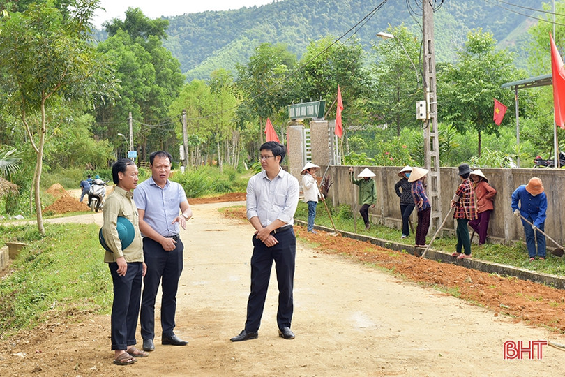 Xã biên giới Hà Tĩnh ra quân tháng cao điểm xây dựng nông thôn mới