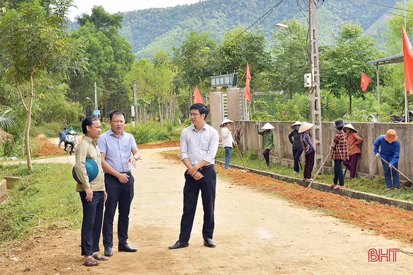 Xã biên giới Hà Tĩnh ra quân tháng cao điểm xây dựng nông thôn mới