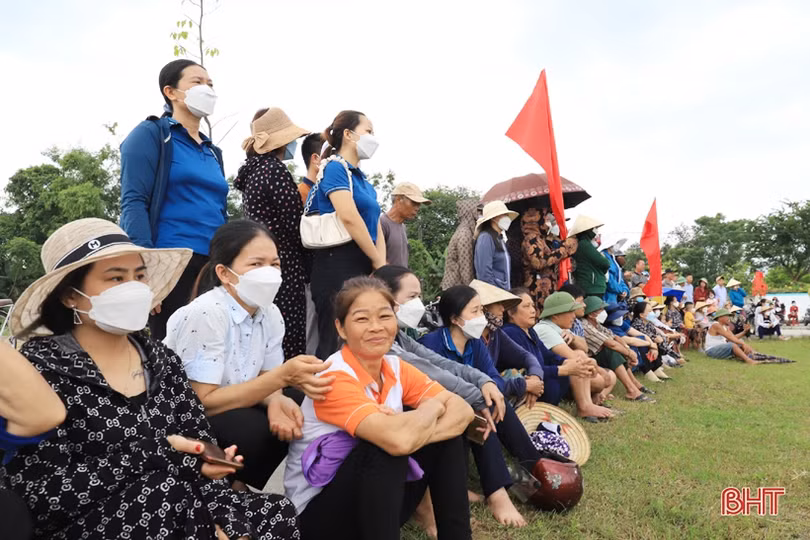 Hơn 450 VĐV tham gia tranh tài tại Đại hội TDTT xã Xuân Giang 