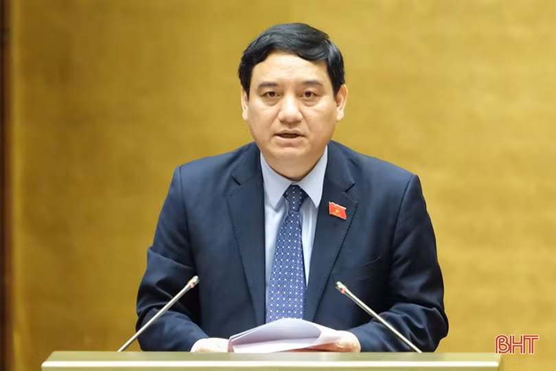 Phó Trưởng đoàn ĐBQH Hà Tĩnh thảo luận dự án Luật Điện ảnh