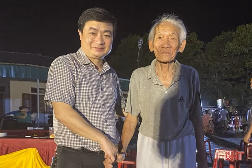 Xúc động chương trình nghệ thuật “Hà Tĩnh ghi nhớ ơn Người”