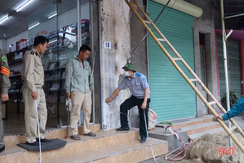 Thiết lập lại kỷ cương đô thị bên đường Hải Thượng Lãn Ông ở TP Hà Tĩnh