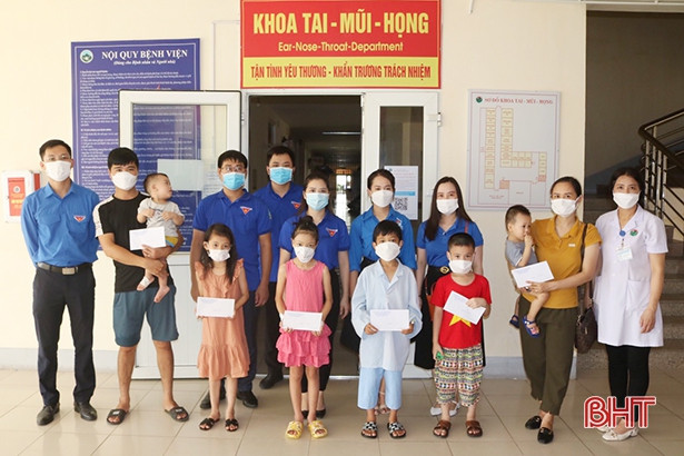 Tuổi trẻ Hà Tĩnh sôi nổi hưởng ứng “Ngày chủ nhật xanh”