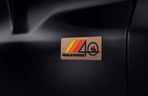 Toyota 4Runner phiên bản kỷ niệm 40 năm, giới hạn chỉ 4.040 chiếc