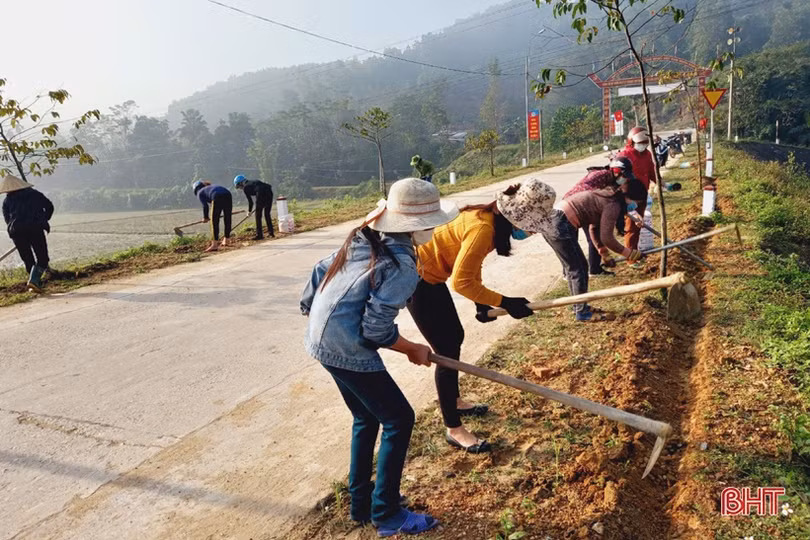 Người dân Vũ Quang tích cực hưởng ứng “100 ngày cao điểm xây dựng nông thôn mới