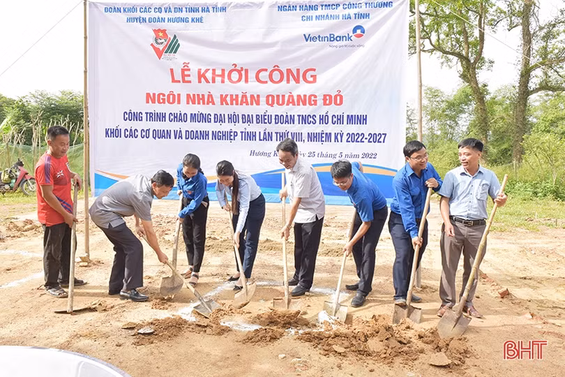 Sôi nổi các hoạt động hỗ trợ vùng “rốn lũ” Hà Tĩnh xây dựng nông thôn mới