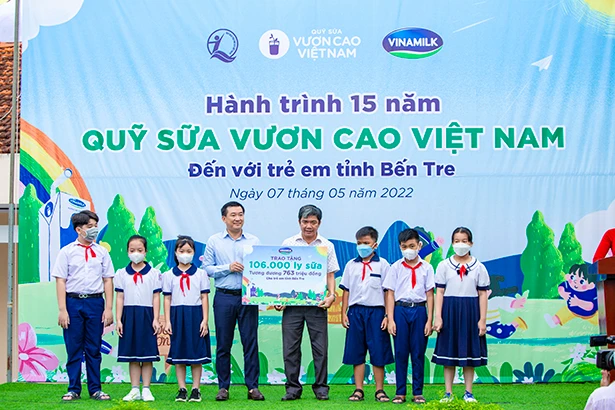 Vinamilk khởi động hành trình năm thứ 15 của Quỹ Sữa Vươn cao Việt Nam