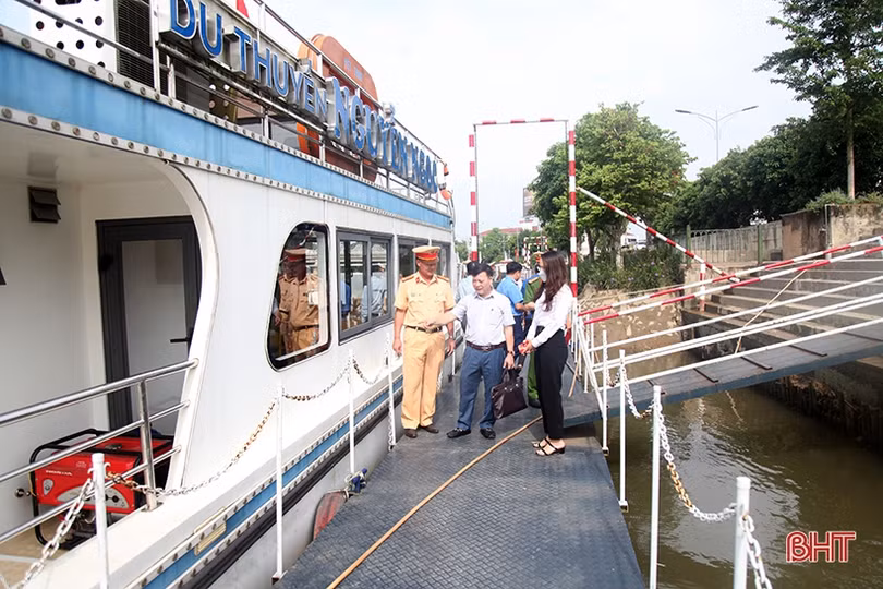 Cần thực hiện tốt các biện pháp đảm bảo trật tự ATGT đường thủy nội địa ở Hà Tĩnh