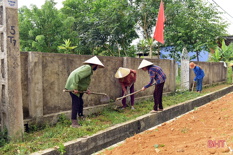 Xã biên giới Hà Tĩnh ra quân tháng cao điểm xây dựng nông thôn mới