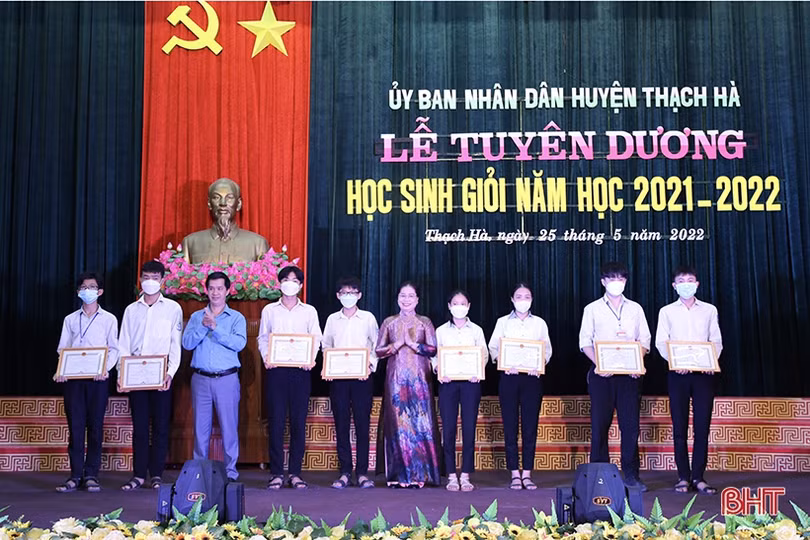 Thạch Hà tiếp tục vào tốp đầu của tỉnh về số lượng học sinh giỏi các cấp