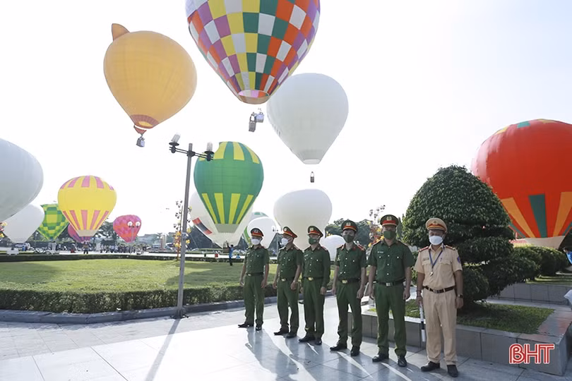 Sẵn sàng trình diễn khinh khí cầu “Hà Tĩnh - đón Sao La về nhà” tại Quảng trường Trần Phú