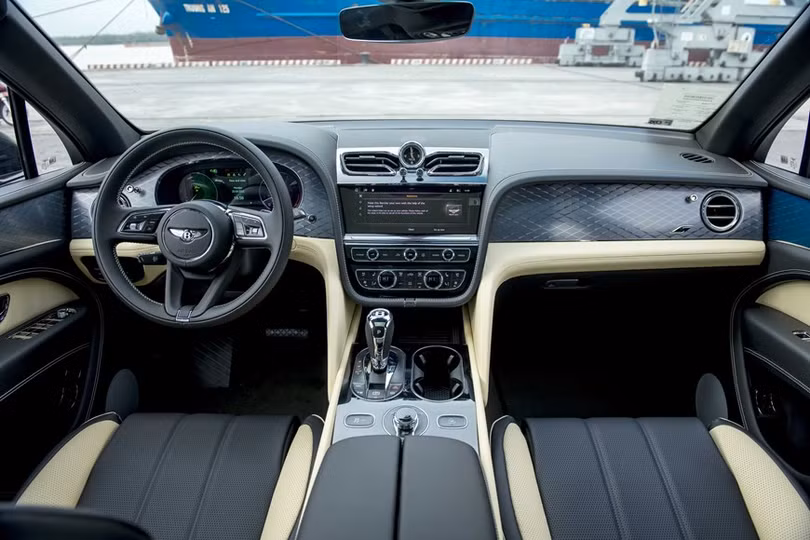 Bentley Bentayga S 2022 đầu tiên về Việt Nam, giá 18,9 tỷ đồng