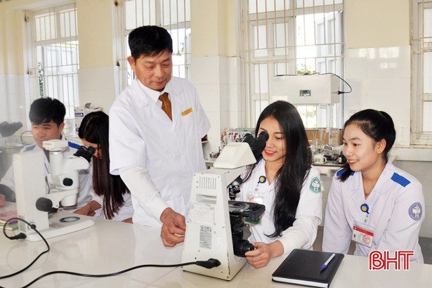 Ngân hàng CSXH Hà Tĩnh giải ngân gói tín dụng mức 4 triệu đồng/tháng với học sinh, sinh viên