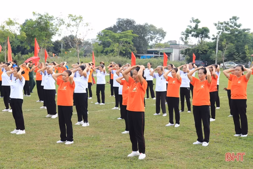 Hơn 450 VĐV tham gia tranh tài tại Đại hội TDTT xã Xuân Giang 