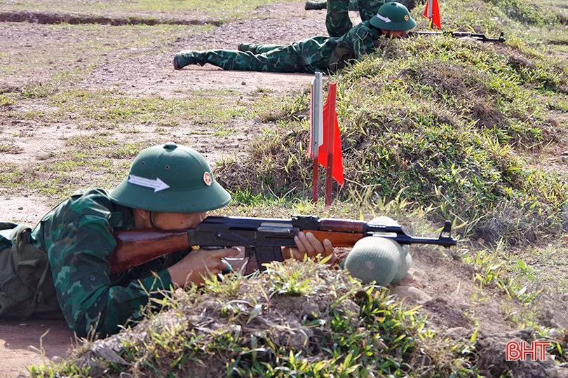 Chiến sỹ mới BĐBP Hà Tĩnh tự tin hoàn thành “3 tiếng nổ”