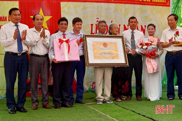 Nhà cổ gần 180 năm tuổi ở Hà Tĩnh đón nhận bằng xếp hạng di tích lịch sử - văn hóa