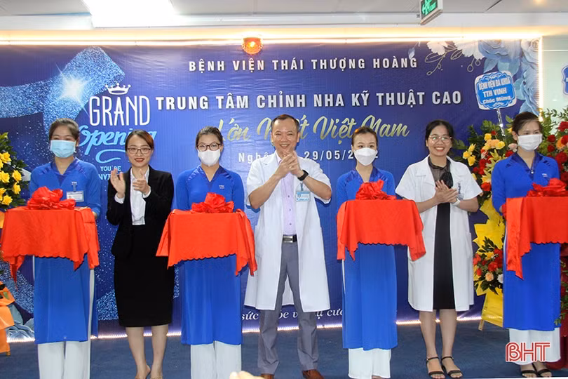 Bệnh viện Thái Thượng Hoàng khai trương Trung tâm chỉnh nha kỹ thuật cao lớn nhất Việt Nam