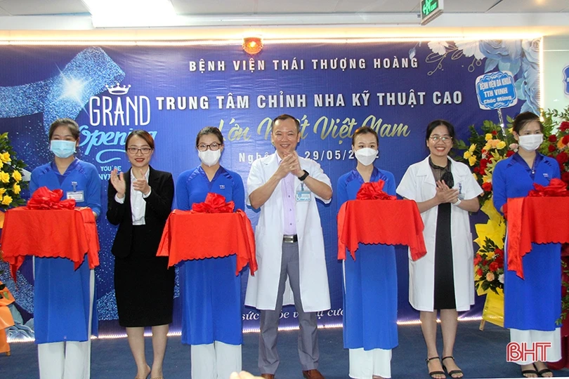 Bệnh viện Thái Thượng Hoàng khai trương Trung tâm chỉnh nha kỹ thuật cao lớn nhất Việt Nam