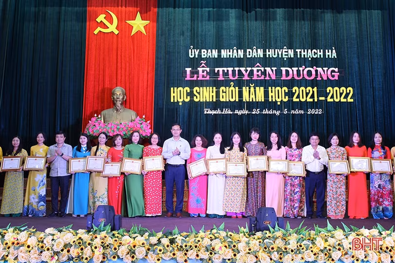 Thạch Hà tiếp tục vào tốp đầu của tỉnh về số lượng học sinh giỏi các cấp
