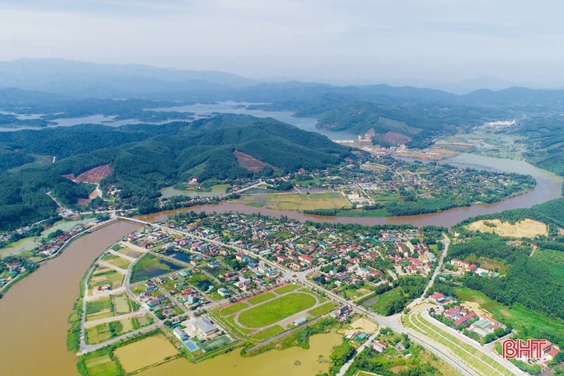 Hơn 3.300 bài thi viết về Đình nguyên Tiến sỹ Phan Đình Phùng và huyện Vũ Quang