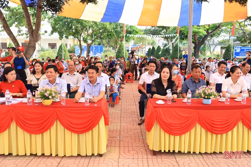 Hơn 96 triệu đồng hỗ trợ học sinh nghèo, hộ dân gặp hoàn cảnh khó khăn ở Nghi Xuân