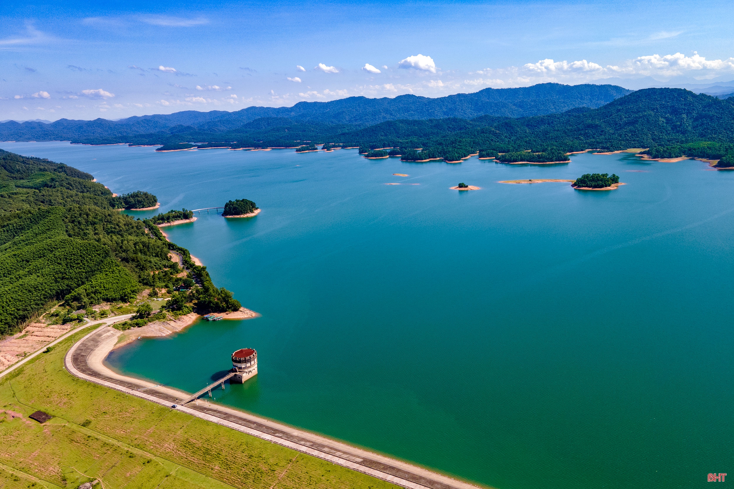 Xuôi dòng Kẻ Gỗ…