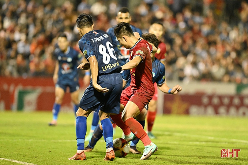 Dấu ấn trận thắng quan trọng đầu xuân của Hồng Lĩnh Hà Tĩnh ảnh 3 Dấu ấn trận thắng quan trọng đầu xuân của Hồng Lĩnh Hà Tĩnh