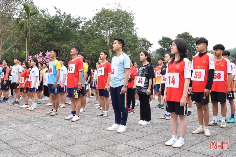 89 VĐV ở Hương Sơn tham gia Giải Việt dã leo núi Minh Tự Sơn