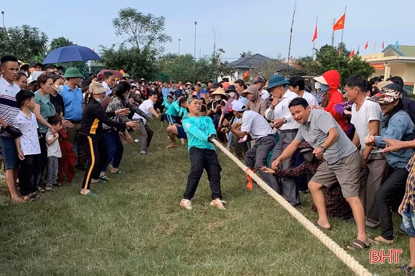 Tuổi trẻ Hà Tĩnh tổ chức nhiều hoạt động mừng xuân mới