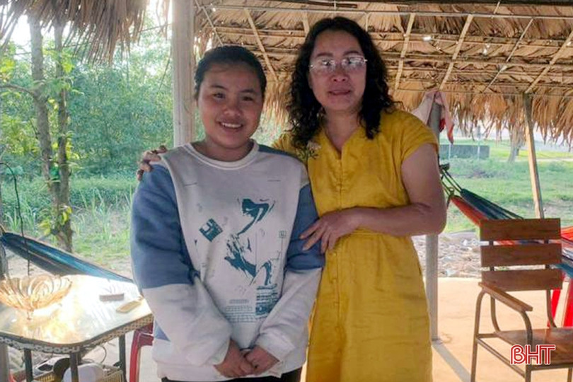 Liên tiếp nhặt được tài sản giá trị, nữ sinh tìm người trả lại