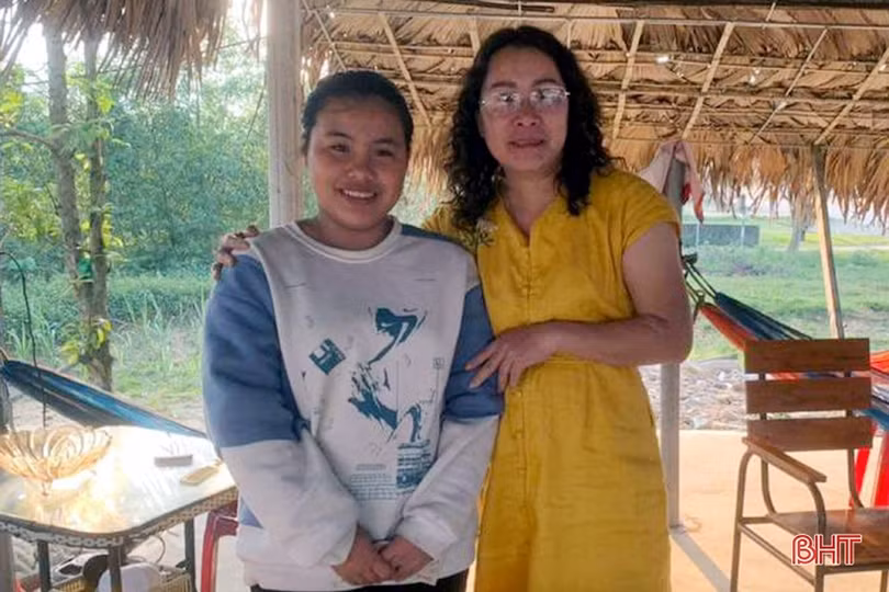 Liên tiếp nhặt được tài sản giá trị, nữ sinh tìm người trả lại