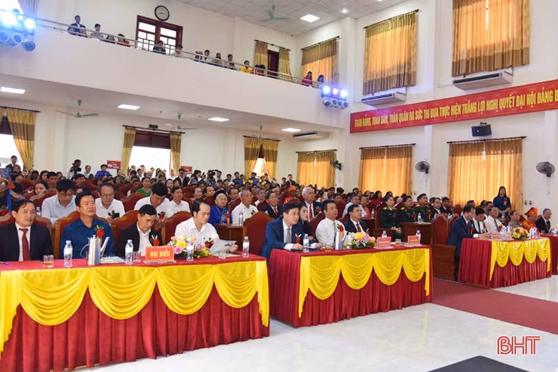 Lộc Hà đón nhận bằng di tích quốc gia đền thờ Phạm Tôn Tuyển