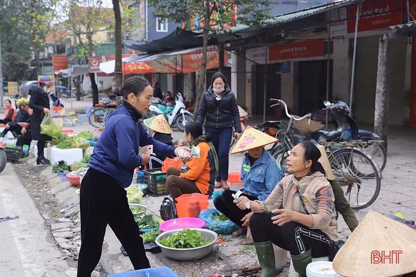 Sức mua sụt giảm, thị trường dịp tết kém sôi động