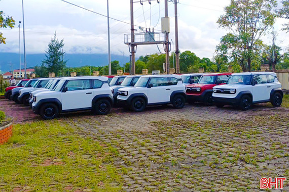 VinFast Hà Tĩnh xuất xưởng thương mại lô xe VF3 đầu tiên 